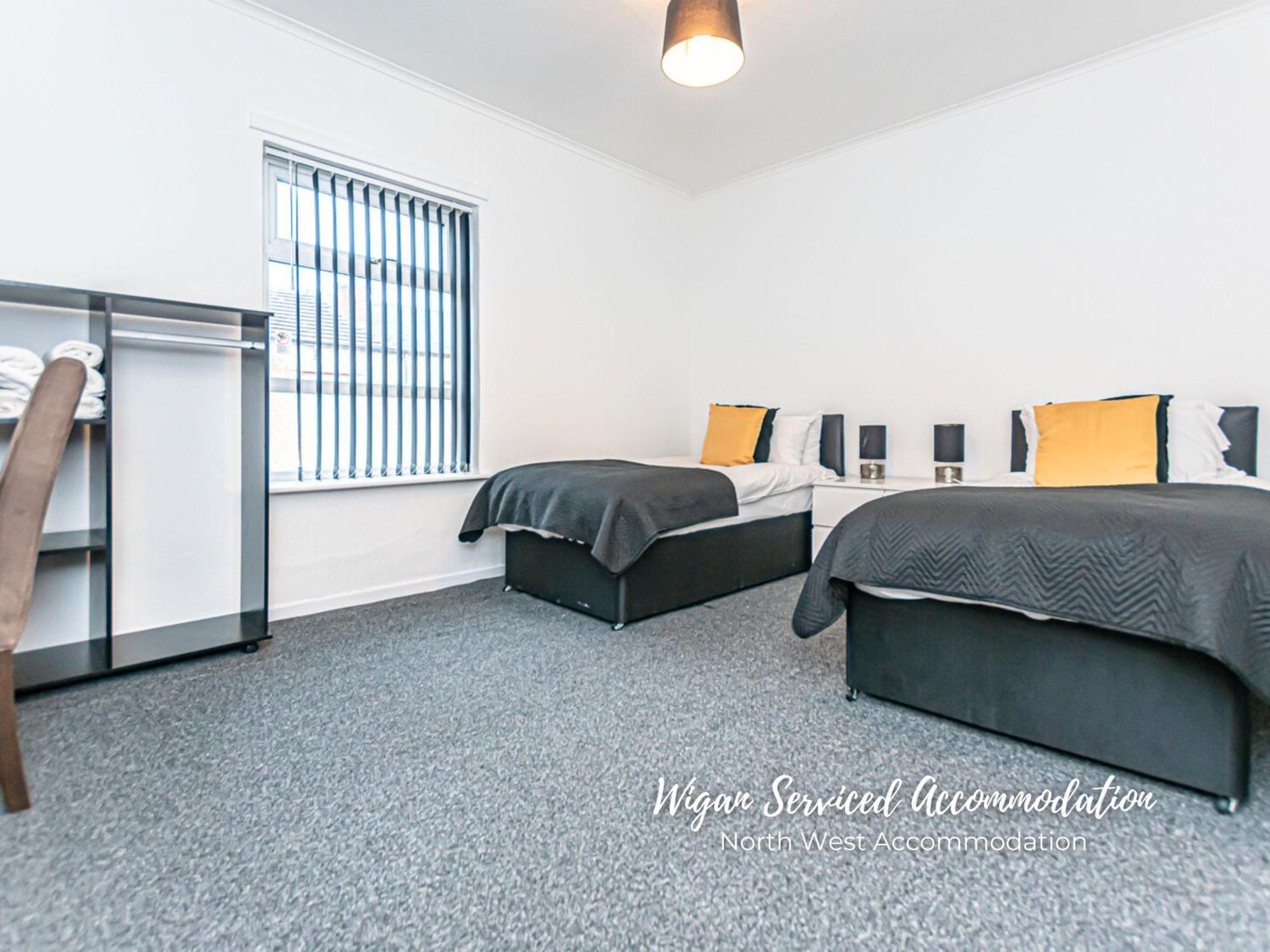 Wigan Serviced Accommodation Bagian luar foto