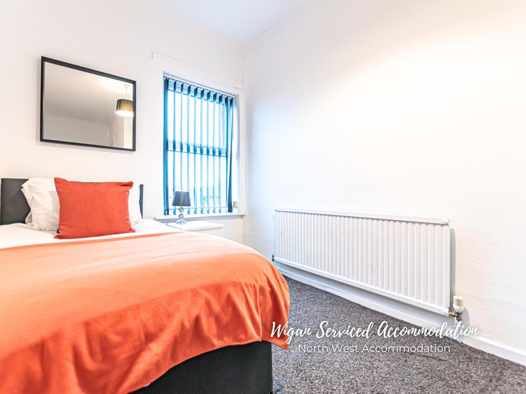 Wigan Serviced Accommodation Bagian luar foto