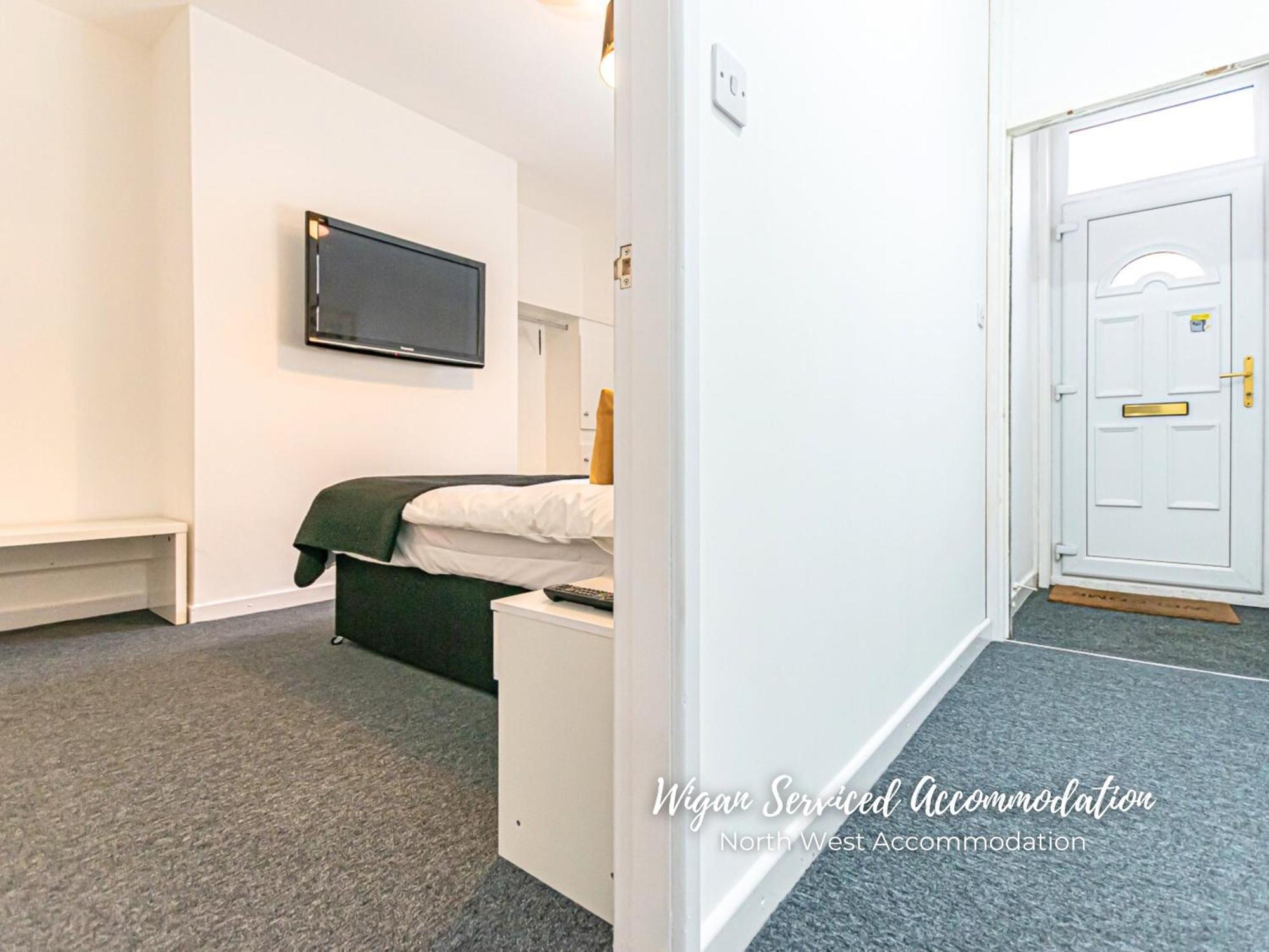 Wigan Serviced Accommodation Bagian luar foto